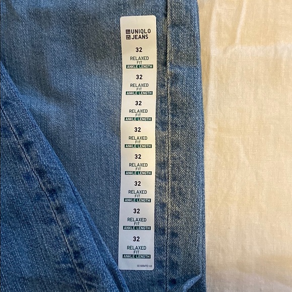 UNIQLO Ripped Jeans - Picture 3 of 4